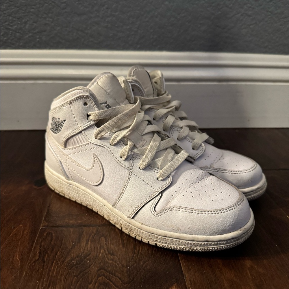 Nike Air Jordan 1 Mids